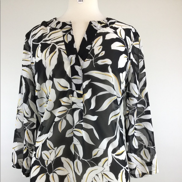 Jones Wear Floral Black/White Blouse Size 10 - Picture 2 of 7